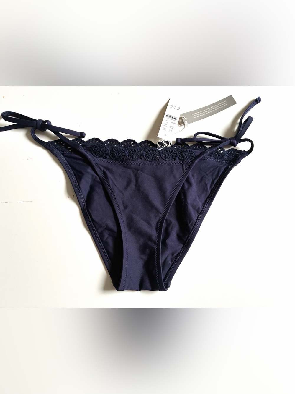 J. Crew Eyelet string bikini bottom in Classic Sculpt. Navy.XS.NWT.